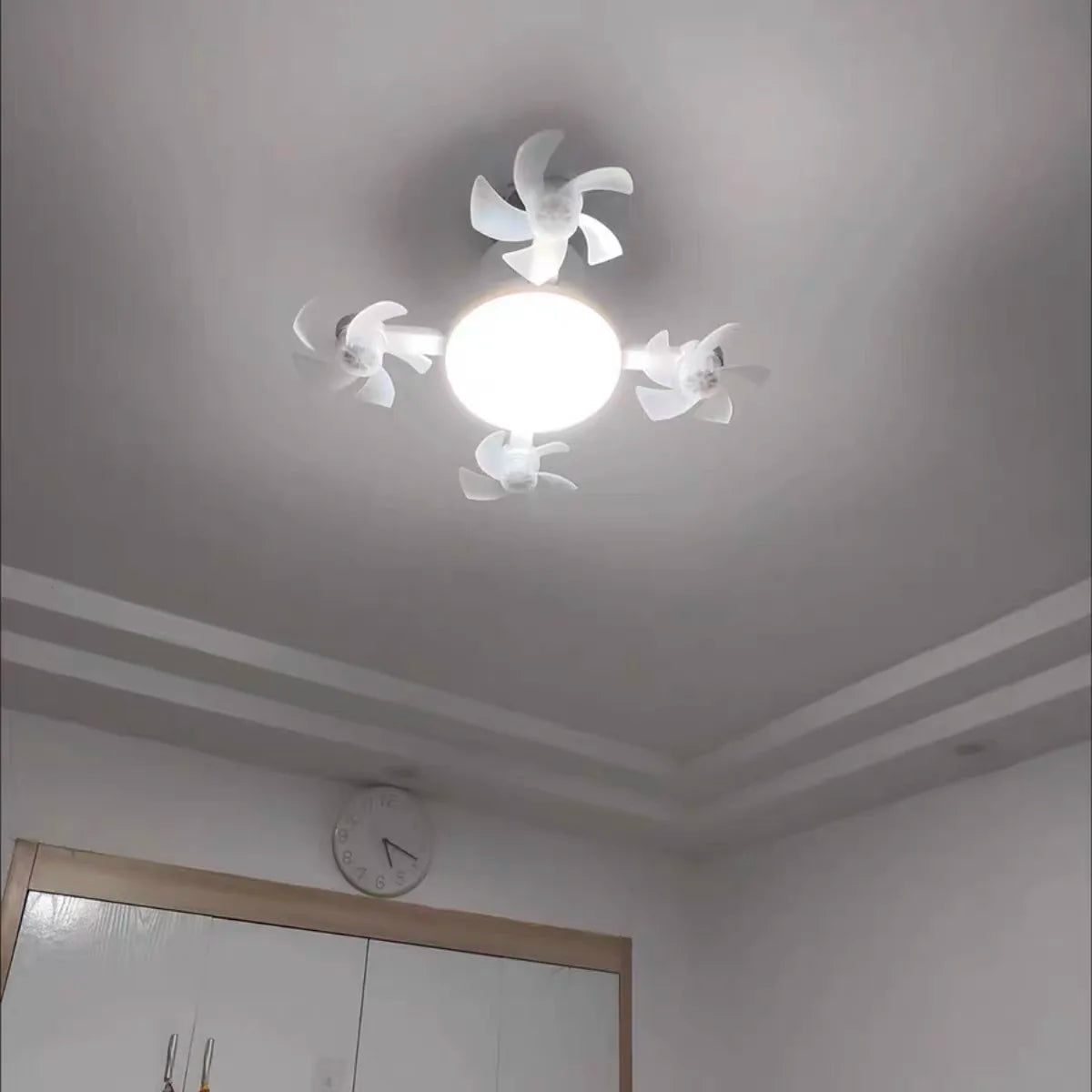 Creative Drone Ceiling Lamp Electric Fan with Light Remote Control E27
